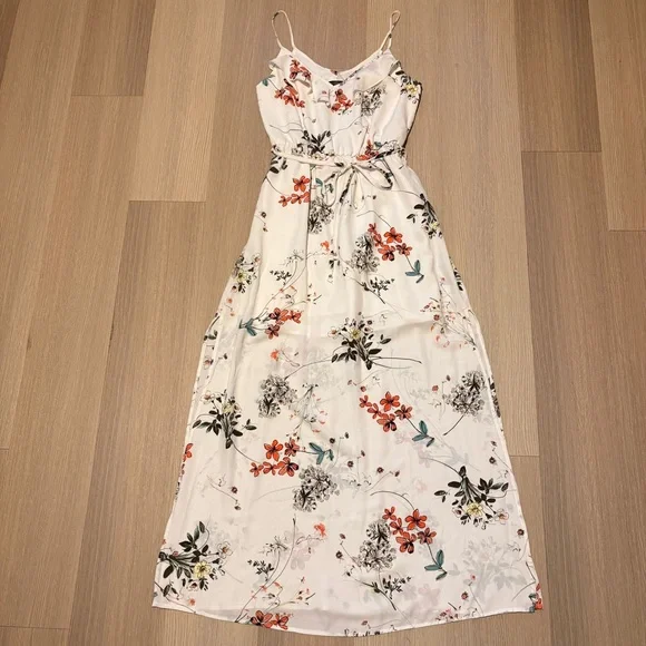 Floral Maxi Dress - White - Cottagecore Romantic Coastal Feminine Summer Garden - Picture 8 of 9